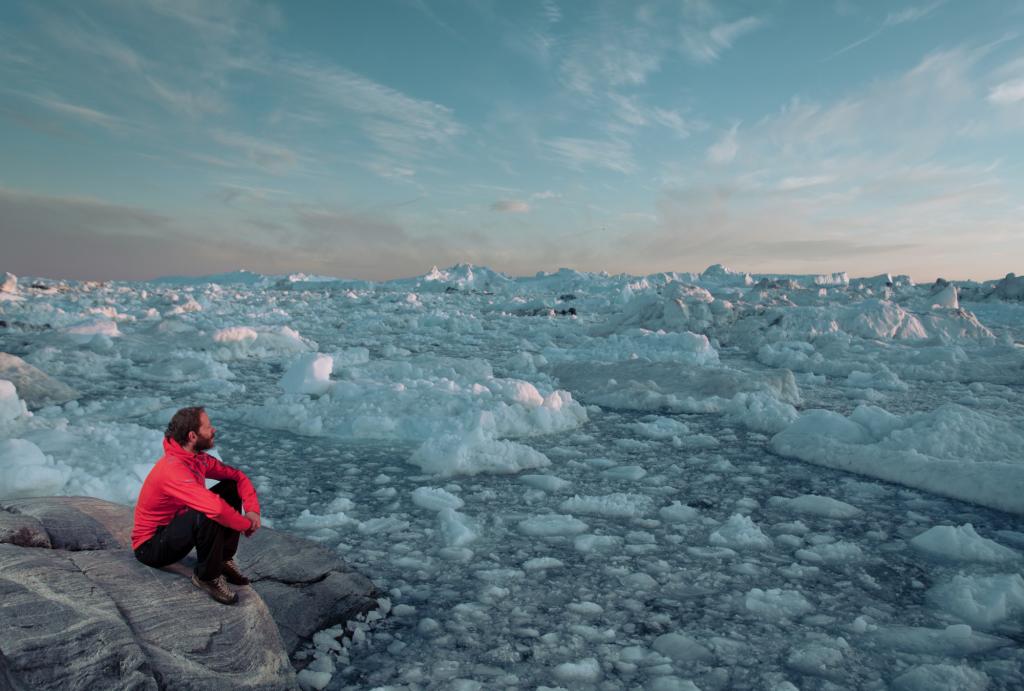 Unten am Ilulissat-Eisfjord mit Blick auf die Diskobucht